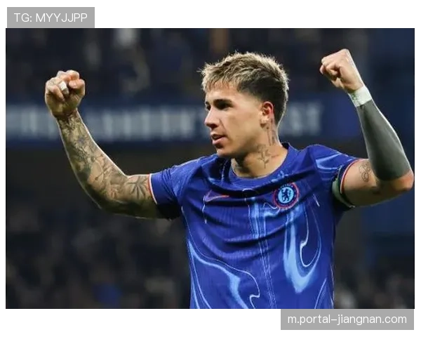 恩佐费尔南德斯组织调度 本菲卡中场传球视野支撑阿根廷攻防转换 恩佐费尔南德斯组织调度 本菲卡中场传球视野支撑阿根廷攻防转换